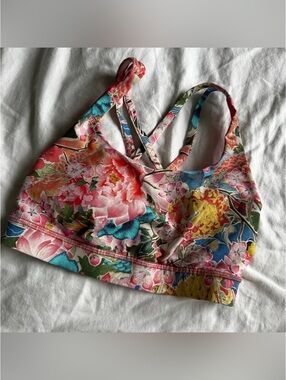 🌸 Lululemon Seawheeze 2018 Energy Bra - Cherry Blossom Multi Floral Millefiori